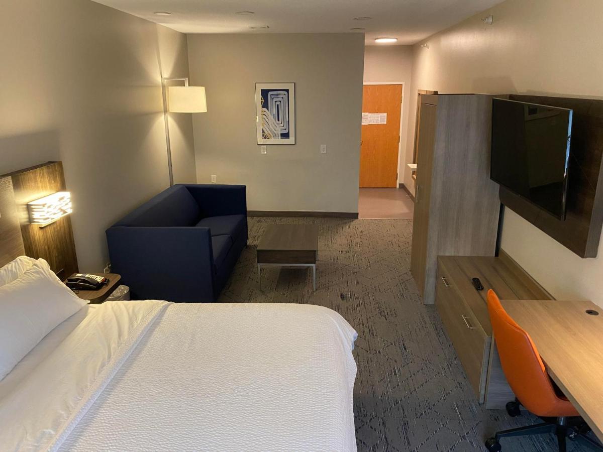 Holiday Inn Express Plymouth By Ihg Екстериор снимка