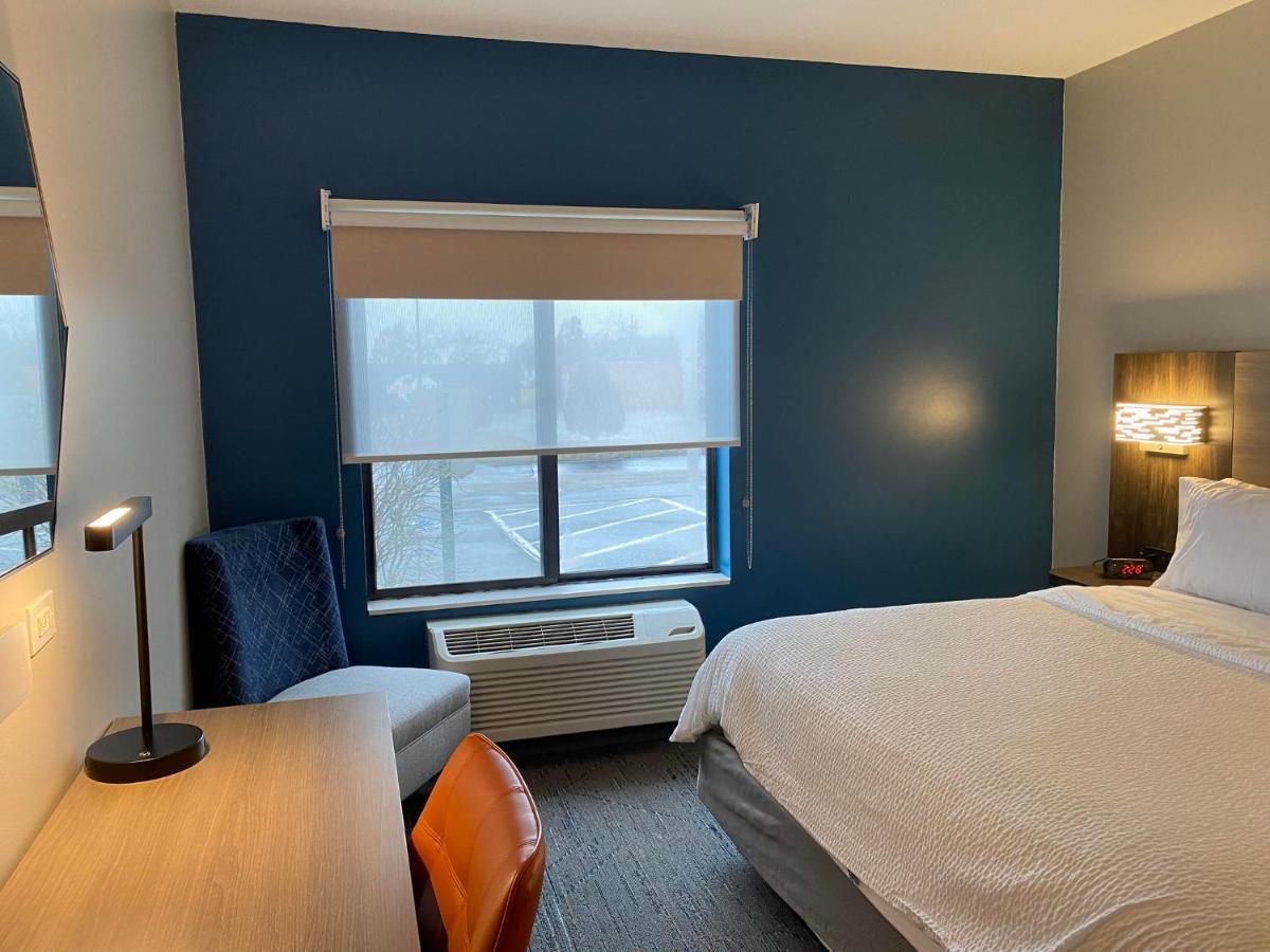 Holiday Inn Express Plymouth By Ihg Екстериор снимка