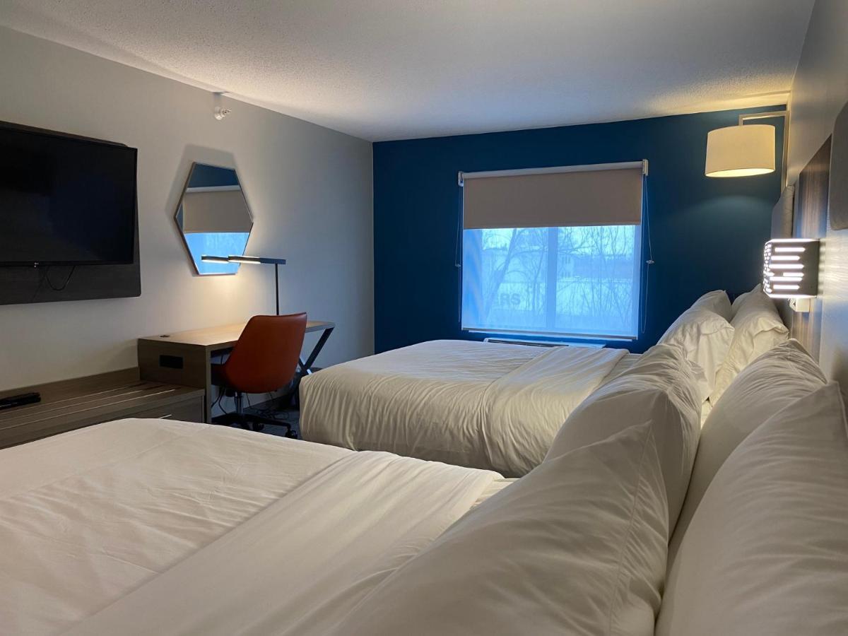 Holiday Inn Express Plymouth By Ihg Екстериор снимка