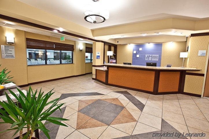 Holiday Inn Express Plymouth By Ihg Интериор снимка
