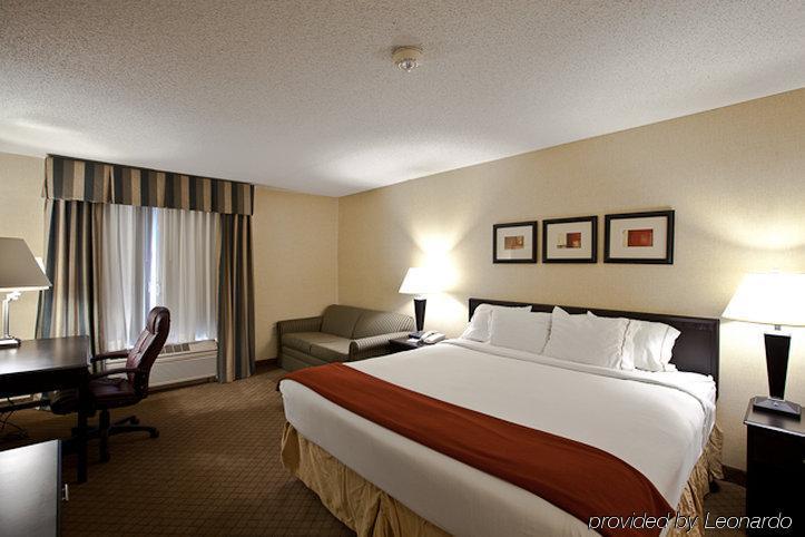 Holiday Inn Express Plymouth By Ihg Стая снимка